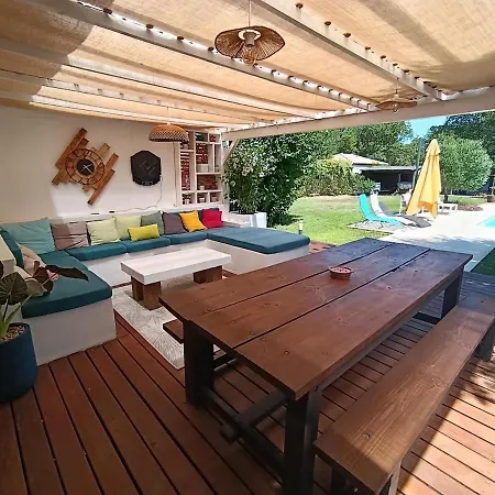 בית נופש Maison Familiale Au Calme *